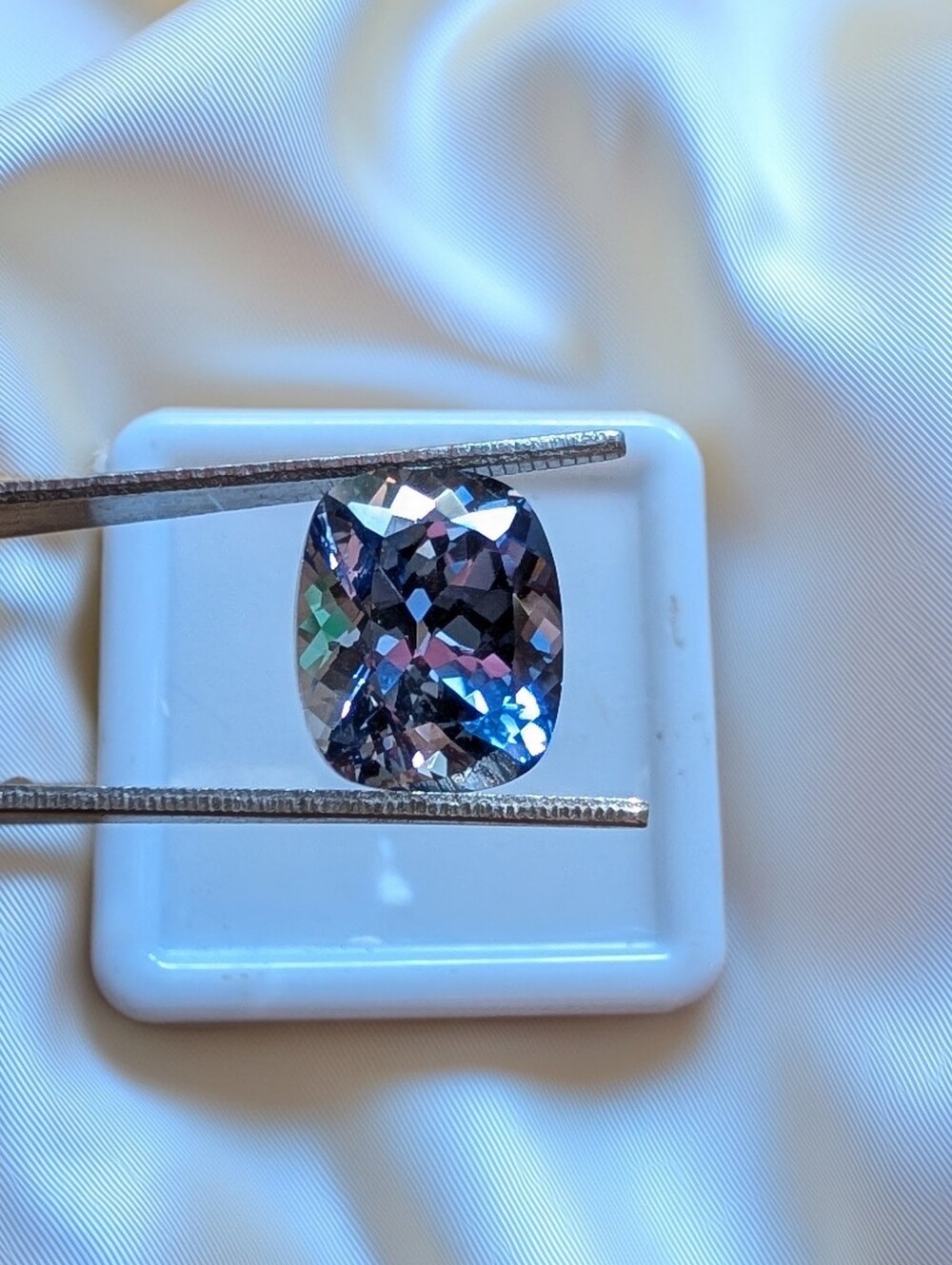 7 Carat Cushion Cut Purple Blue Sapphire Loose Gemstone Recrystallized Gem